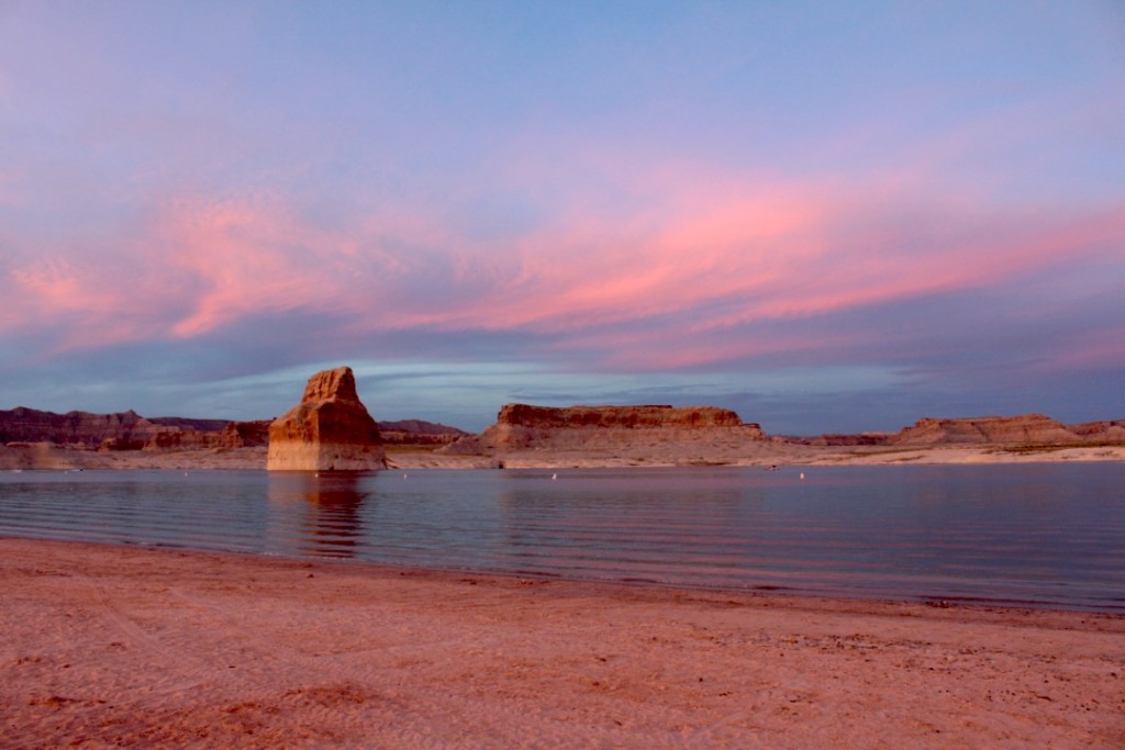 Lake Powell, Arizona. If I didn't have a parks pass, I wouldn't have gone, and would have missed this sunset.
